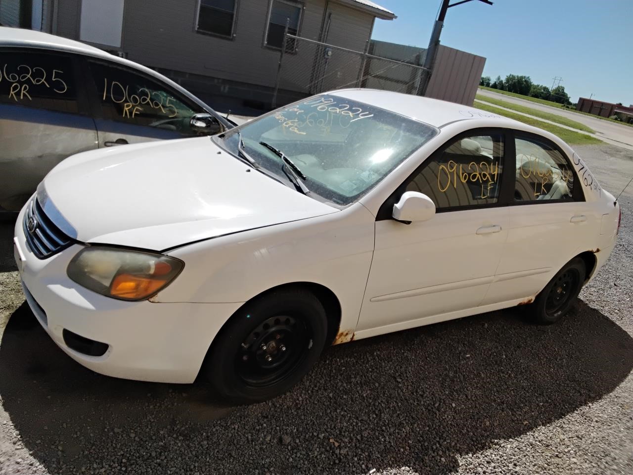https://f005.backblazeb2.com/file/img-partshotlines-com/Inventory/MA194/Vehicle/19714_07.jpg