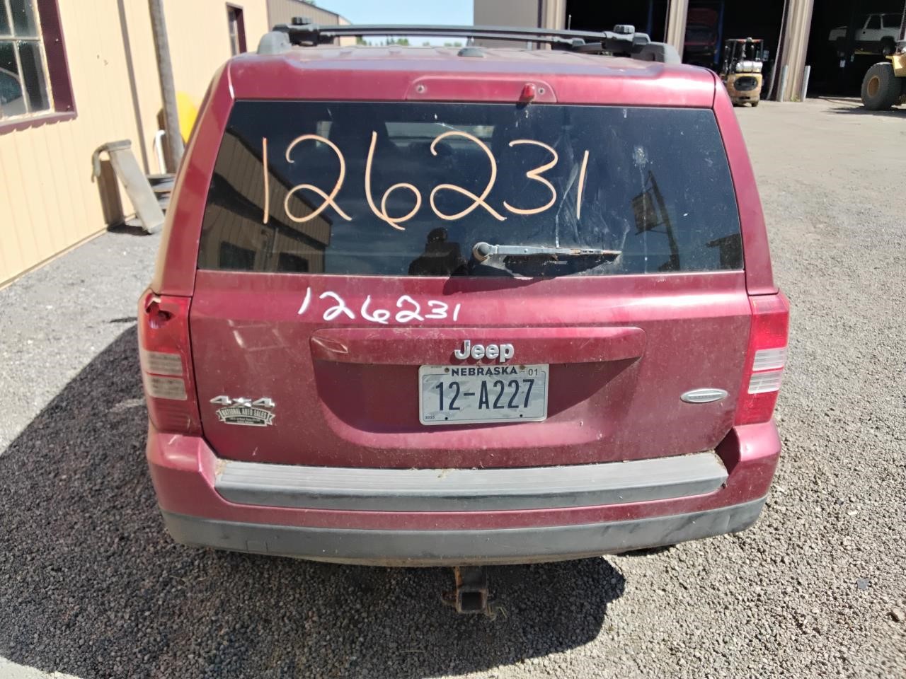 https://f005.backblazeb2.com/file/img-partshotlines-com/Inventory/MA194/Vehicle/19735_01.jpg