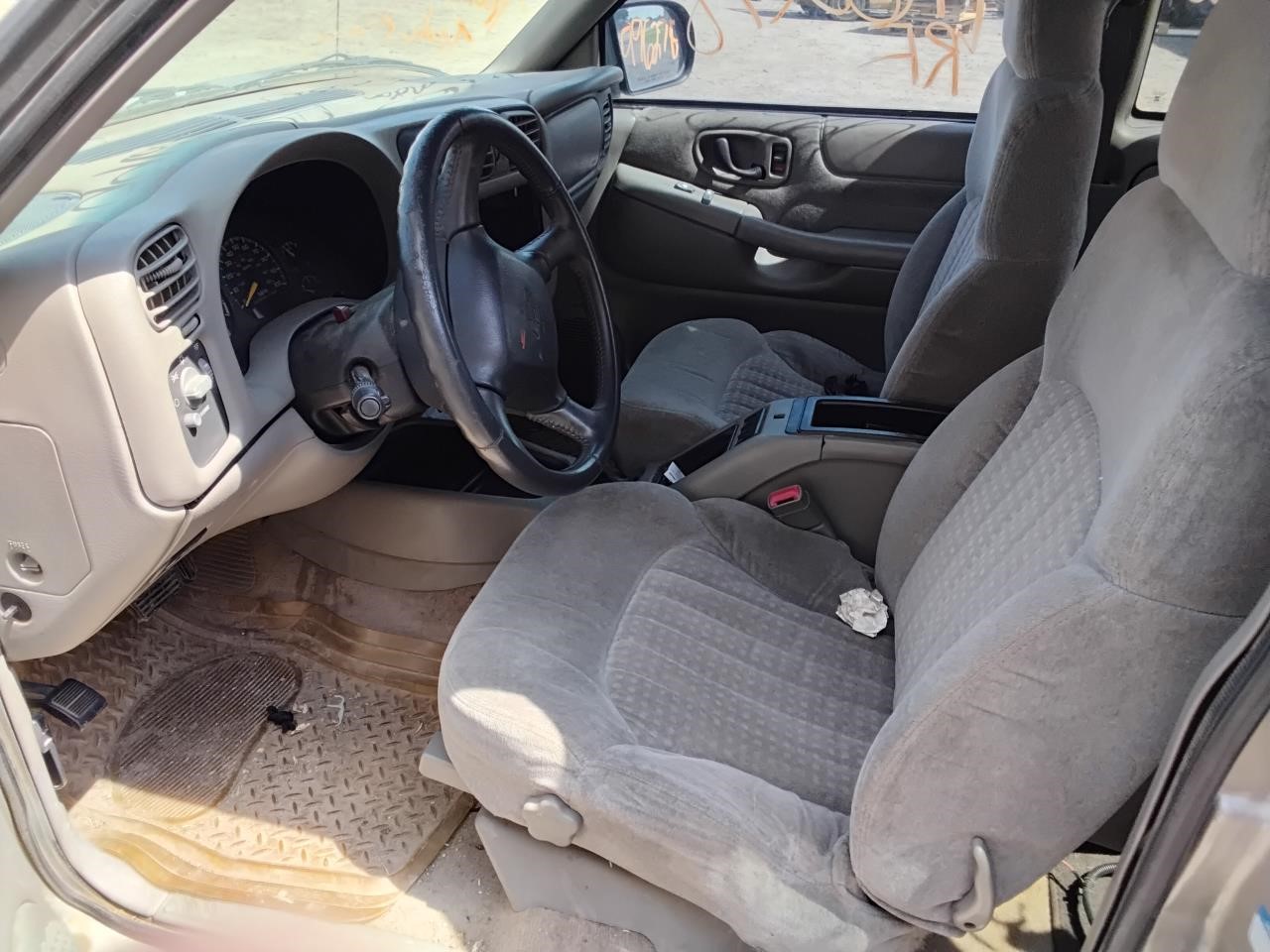 https://f005.backblazeb2.com/file/img-partshotlines-com/Inventory/MA194/Vehicle/20037_08.jpg