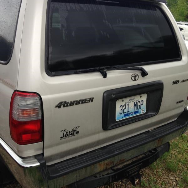 https://f005.backblazeb2.com/file/img-partshotlines-com/Inventory/MA214/Vehicle/11093_03.jpg