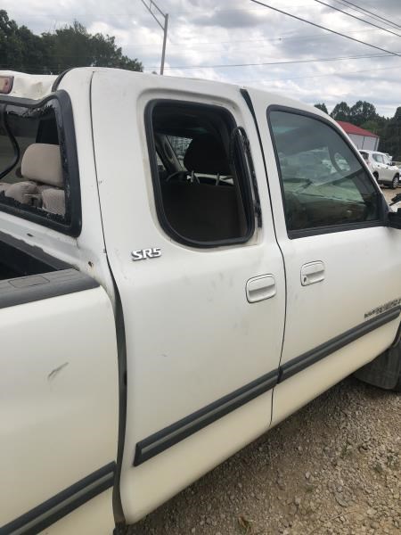 https://f005.backblazeb2.com/file/img-partshotlines-com/Inventory/MA214/Vehicle/13883_08.jpg