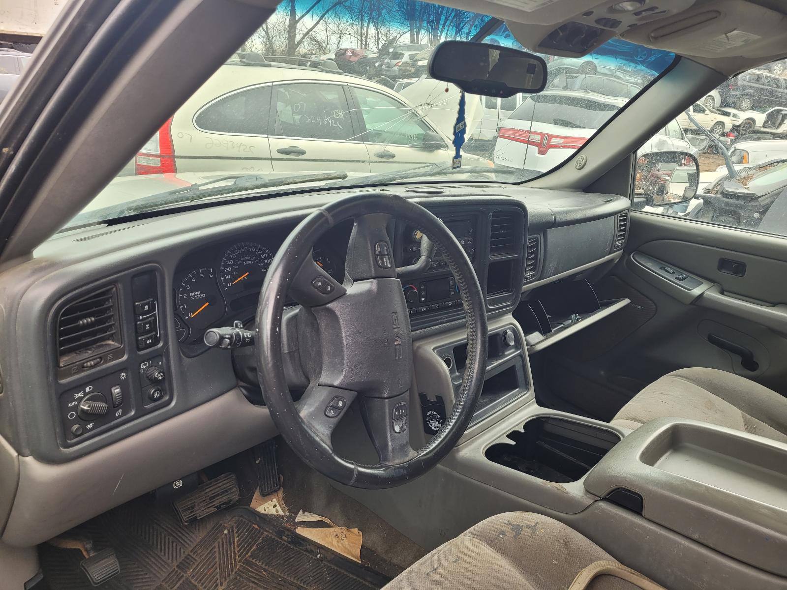 c/e/c/d/a/b/bcd8e6f3-28e1-42c1-98f3-bdfa5a464108.jpg