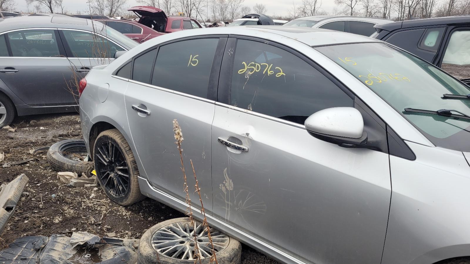 c/e/e/a/e/d/abf8e429-0027-4811-89cf-8c85cffe52b6.jpg