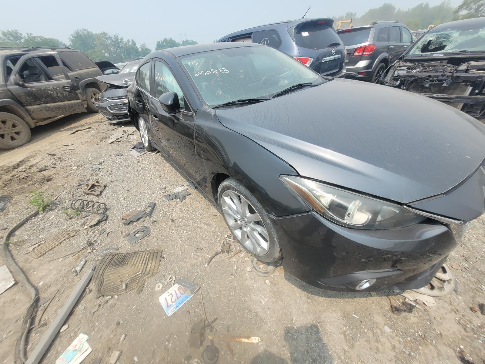 c/e/e/b/d/e/929dd072-a3c2-4e84-ba94-8c283a3fe602.jpg