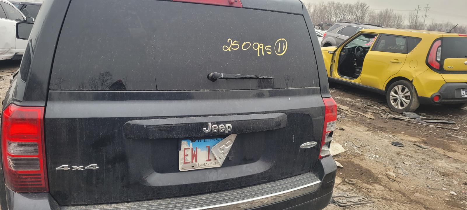 c/e/e/d/b/a/92bb0fcc-0e5a-43f1-900a-a7df9c5a1664.jpg