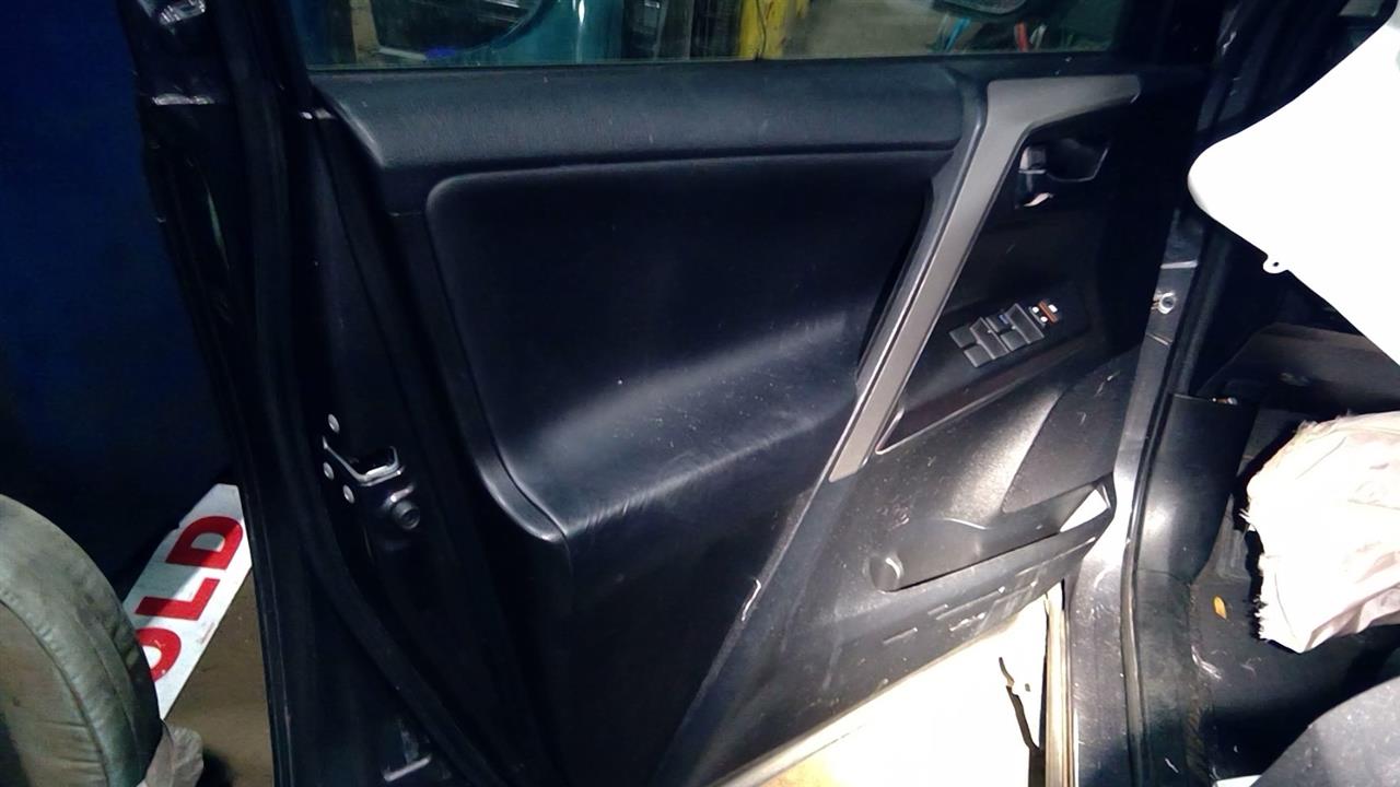 https://f005.backblazeb2.com/file/img-partshotlines-com/Inventory/MA244/Vehicle/146511_07.jpg