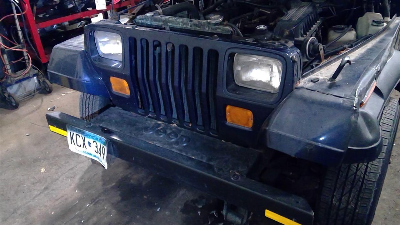 https://f005.backblazeb2.com/file/img-partshotlines-com/Inventory/MA244/Vehicle/154641_12.jpg
