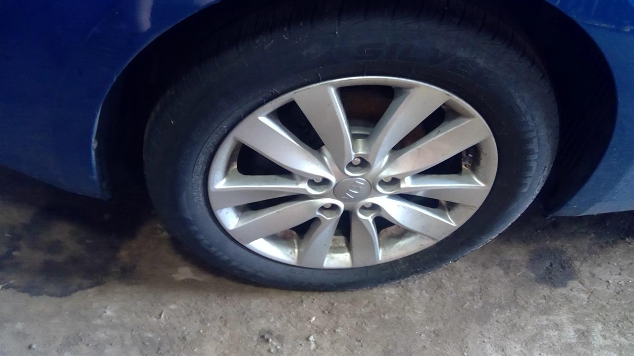 https://f005.backblazeb2.com/file/img-partshotlines-com/Inventory/MA244/Vehicle/157077_02.jpg