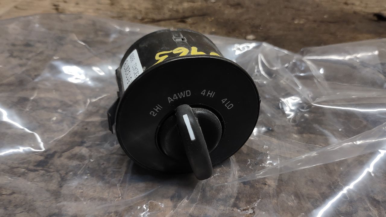 https://f005.backblazeb2.com/file/img-partshotlines-com/Inventory/MA340/Inventory/2064107_05.jpg