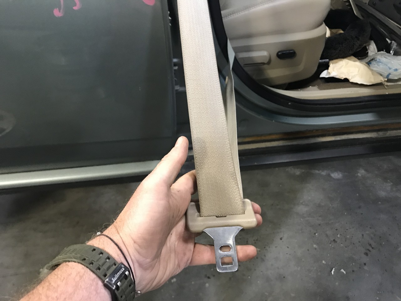 https://f005.backblazeb2.com/file/img-partshotlines-com/Inventory/MA340/Inventory/2593010_01.jpg