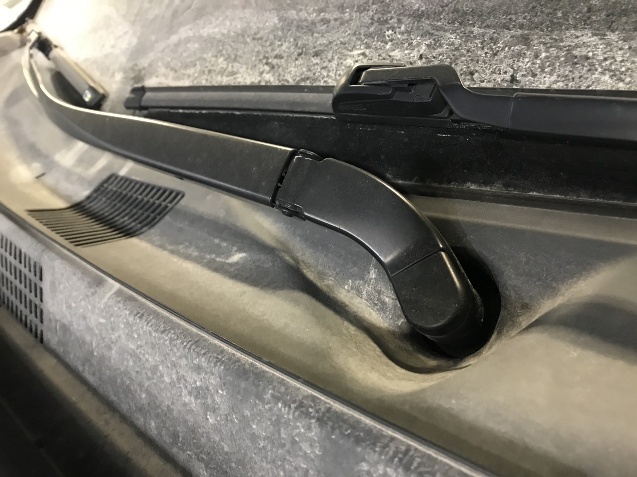 https://f005.backblazeb2.com/file/img-partshotlines-com/Inventory/MA340/Inventory/2739609_01.jpg