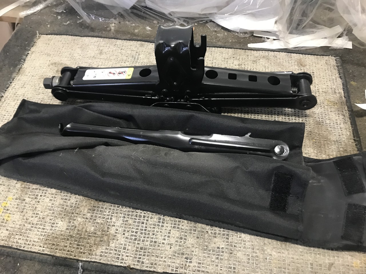 https://f005.backblazeb2.com/file/img-partshotlines-com/Inventory/MA340/Inventory/2886540_03.jpg