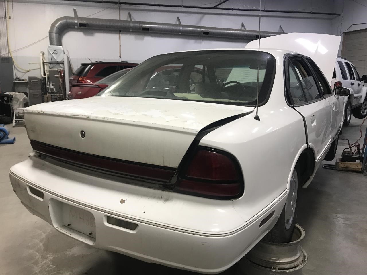 https://f005.backblazeb2.com/file/img-partshotlines-com/Inventory/MA340/Vehicle/105736_07.jpg