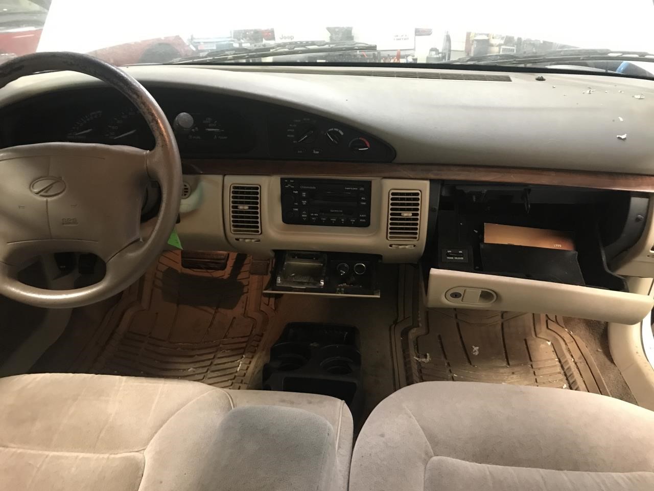 https://f005.backblazeb2.com/file/img-partshotlines-com/Inventory/MA340/Vehicle/105736_09.jpg