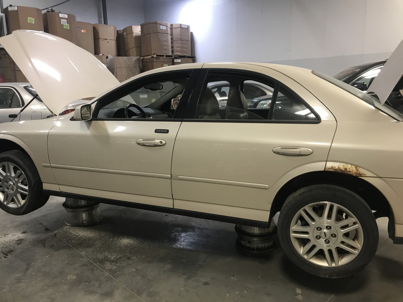 https://f005.backblazeb2.com/file/img-partshotlines-com/Inventory/MA340/Vehicle/105745_03.jpg