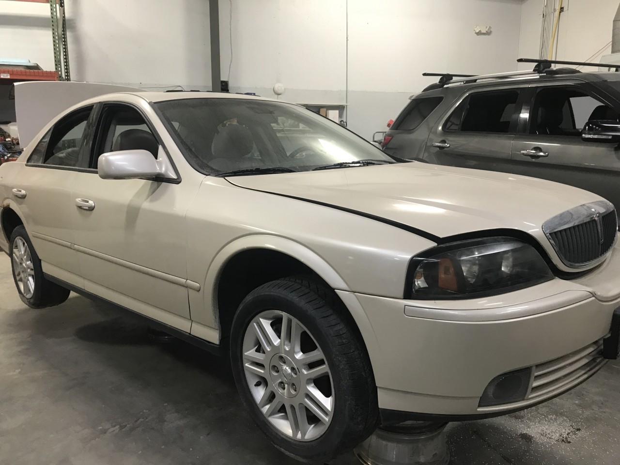 https://f005.backblazeb2.com/file/img-partshotlines-com/Inventory/MA340/Vehicle/105745_05.jpg
