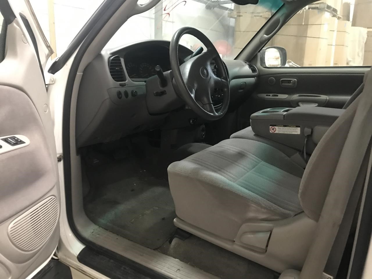 https://f005.backblazeb2.com/file/img-partshotlines-com/Inventory/MA340/Vehicle/114008_11.jpg