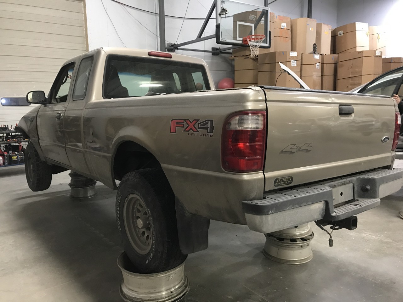 https://f005.backblazeb2.com/file/img-partshotlines-com/Inventory/MA340/Vehicle/114099_08.jpg