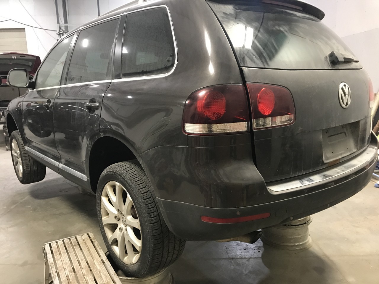 https://f005.backblazeb2.com/file/img-partshotlines-com/Inventory/MA340/Vehicle/114496_09.jpg