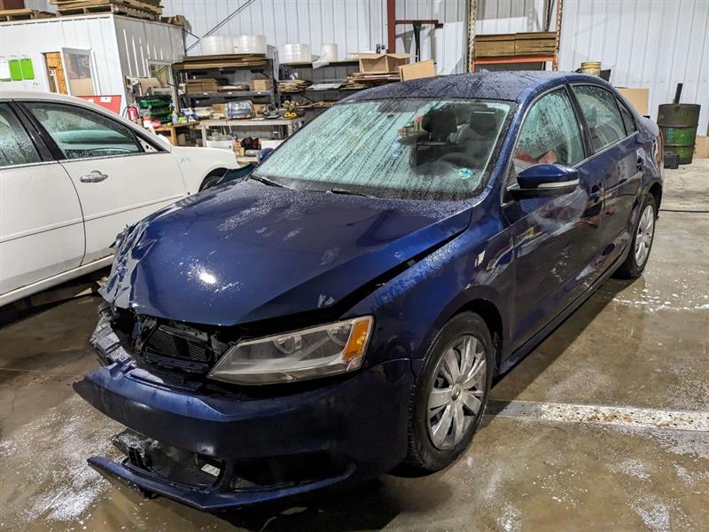 https://f005.backblazeb2.com/file/img-partshotlines-com/Inventory/MA361/Vehicle/13892_01.jpg