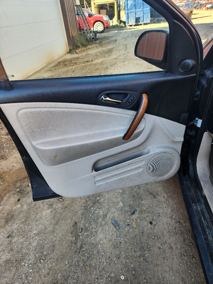 https://f005.backblazeb2.com/file/img-partshotlines-com/Inventory/MA385/Vehicle/10010_08.jpg