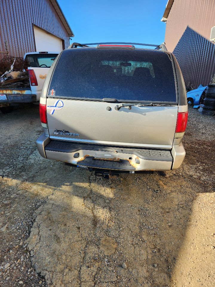 https://f005.backblazeb2.com/file/img-partshotlines-com/Inventory/MA385/Vehicle/10054_01.jpg