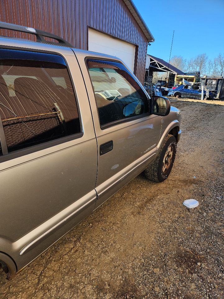 https://f005.backblazeb2.com/file/img-partshotlines-com/Inventory/MA385/Vehicle/10054_03.jpg