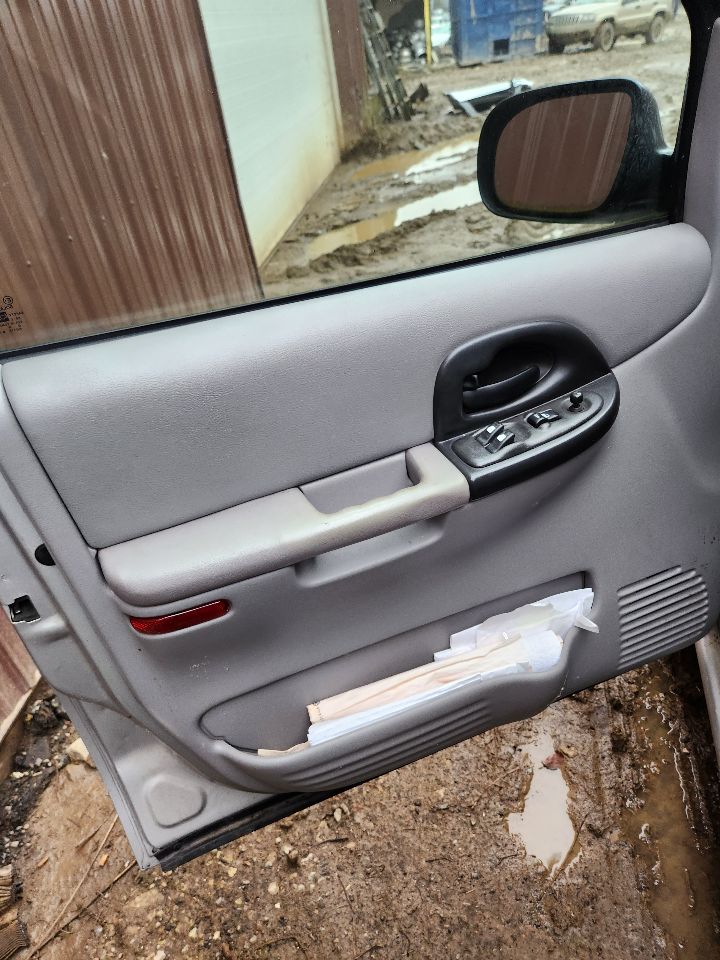 https://f005.backblazeb2.com/file/img-partshotlines-com/Inventory/MA385/Vehicle/10133_10.jpg
