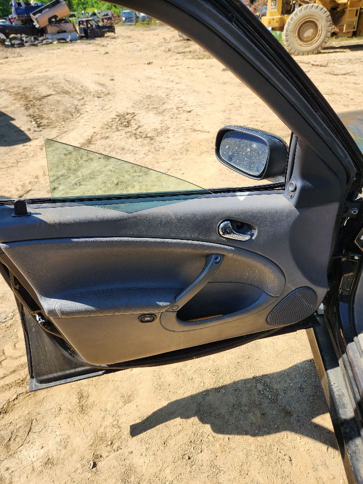 https://f005.backblazeb2.com/file/img-partshotlines-com/Inventory/MA385/Vehicle/10194_07.jpg