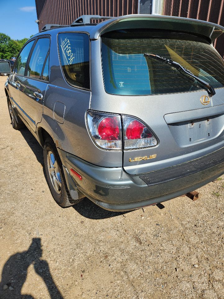 https://f005.backblazeb2.com/file/img-partshotlines-com/Inventory/MA385/Vehicle/10198_02.jpg
