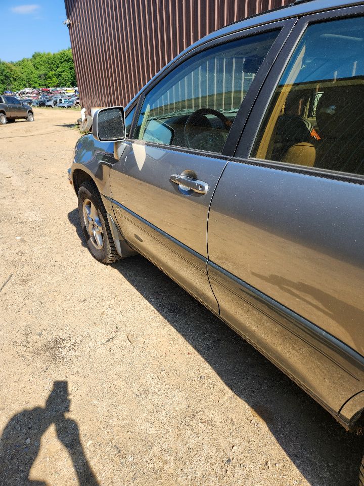 https://f005.backblazeb2.com/file/img-partshotlines-com/Inventory/MA385/Vehicle/10198_04.jpg