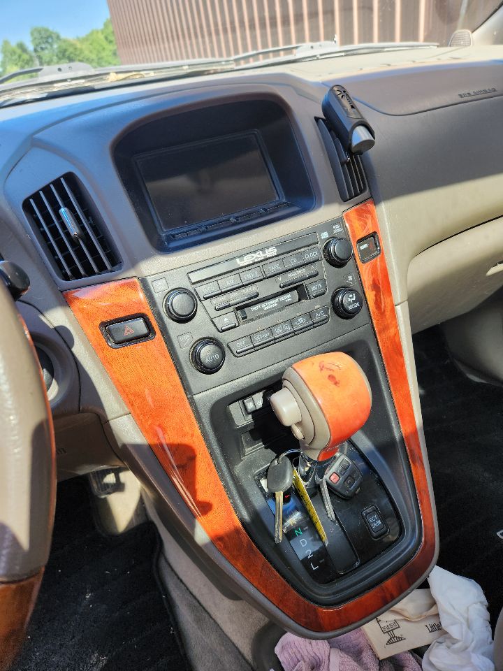https://f005.backblazeb2.com/file/img-partshotlines-com/Inventory/MA385/Vehicle/10198_11.jpg