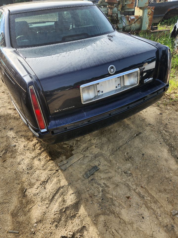 https://f005.backblazeb2.com/file/img-partshotlines-com/Inventory/MA385/Vehicle/10208_04.jpg