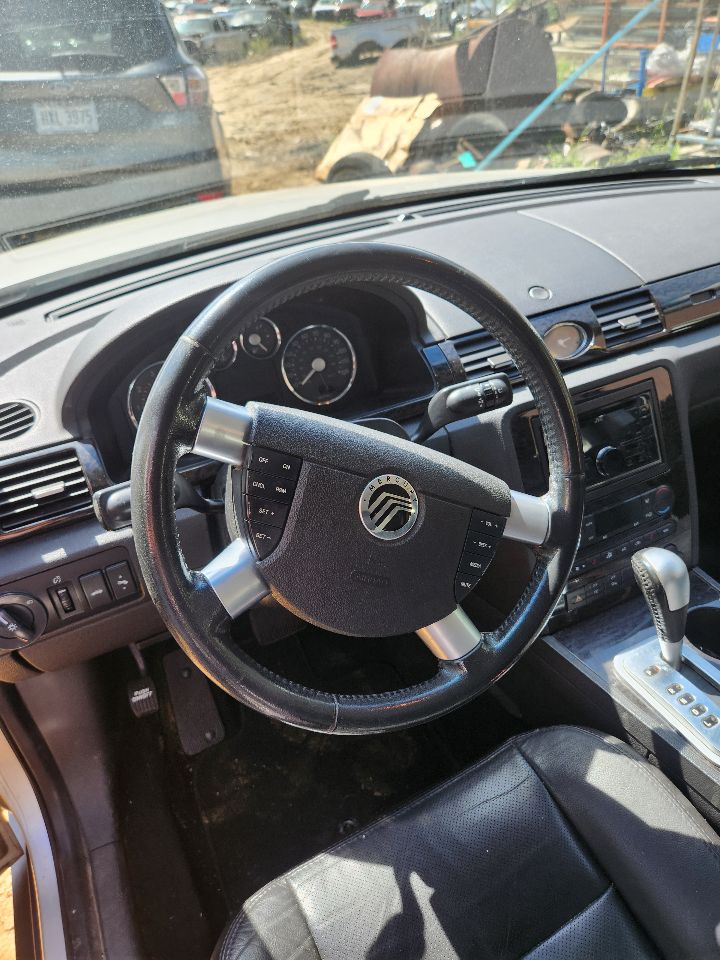 https://f005.backblazeb2.com/file/img-partshotlines-com/Inventory/MA385/Vehicle/10211_10.jpg