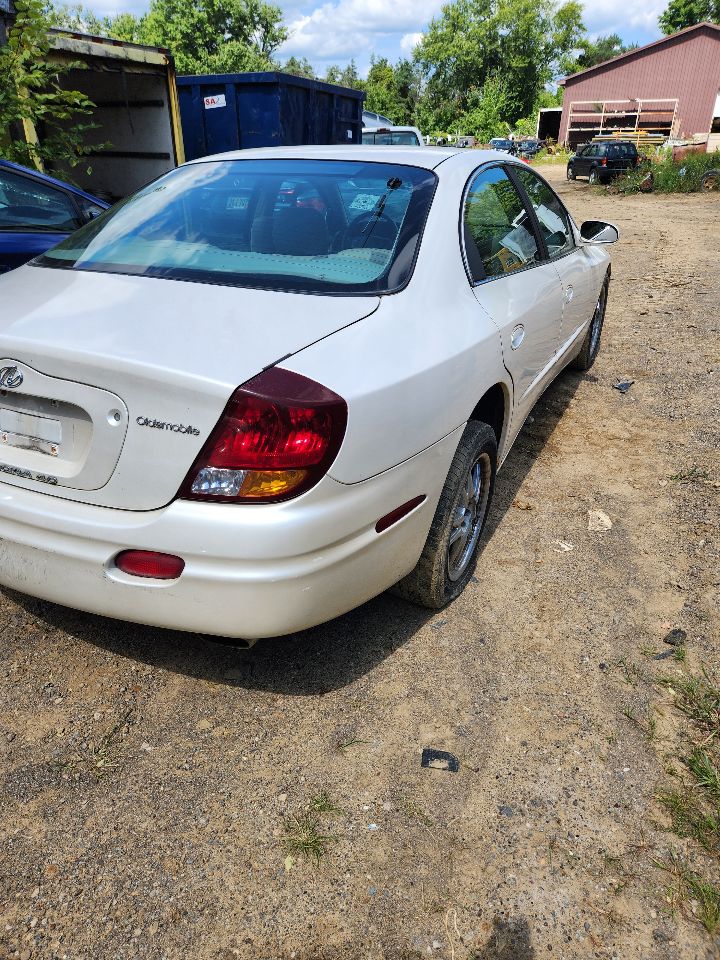 https://f005.backblazeb2.com/file/img-partshotlines-com/Inventory/MA385/Vehicle/10245_06.jpg