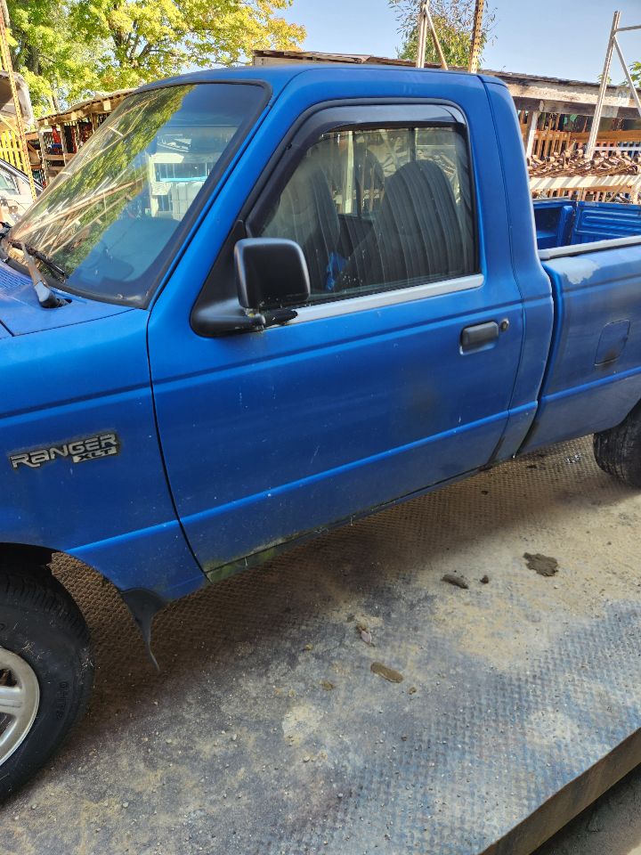 https://f005.backblazeb2.com/file/img-partshotlines-com/Inventory/MA385/Vehicle/10278_03.jpg