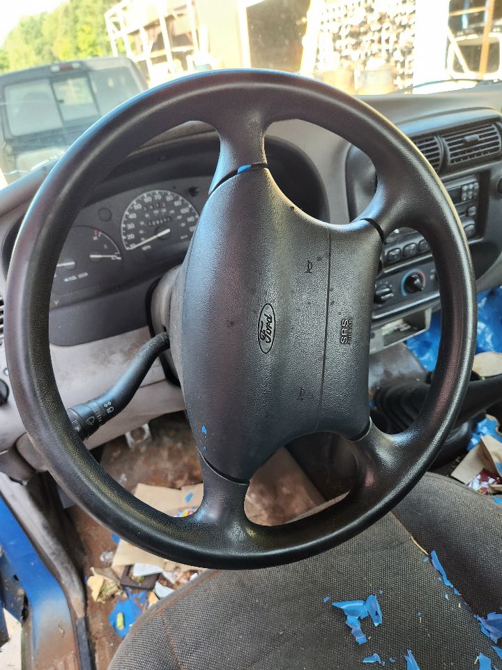 https://f005.backblazeb2.com/file/img-partshotlines-com/Inventory/MA385/Vehicle/10278_09.jpg