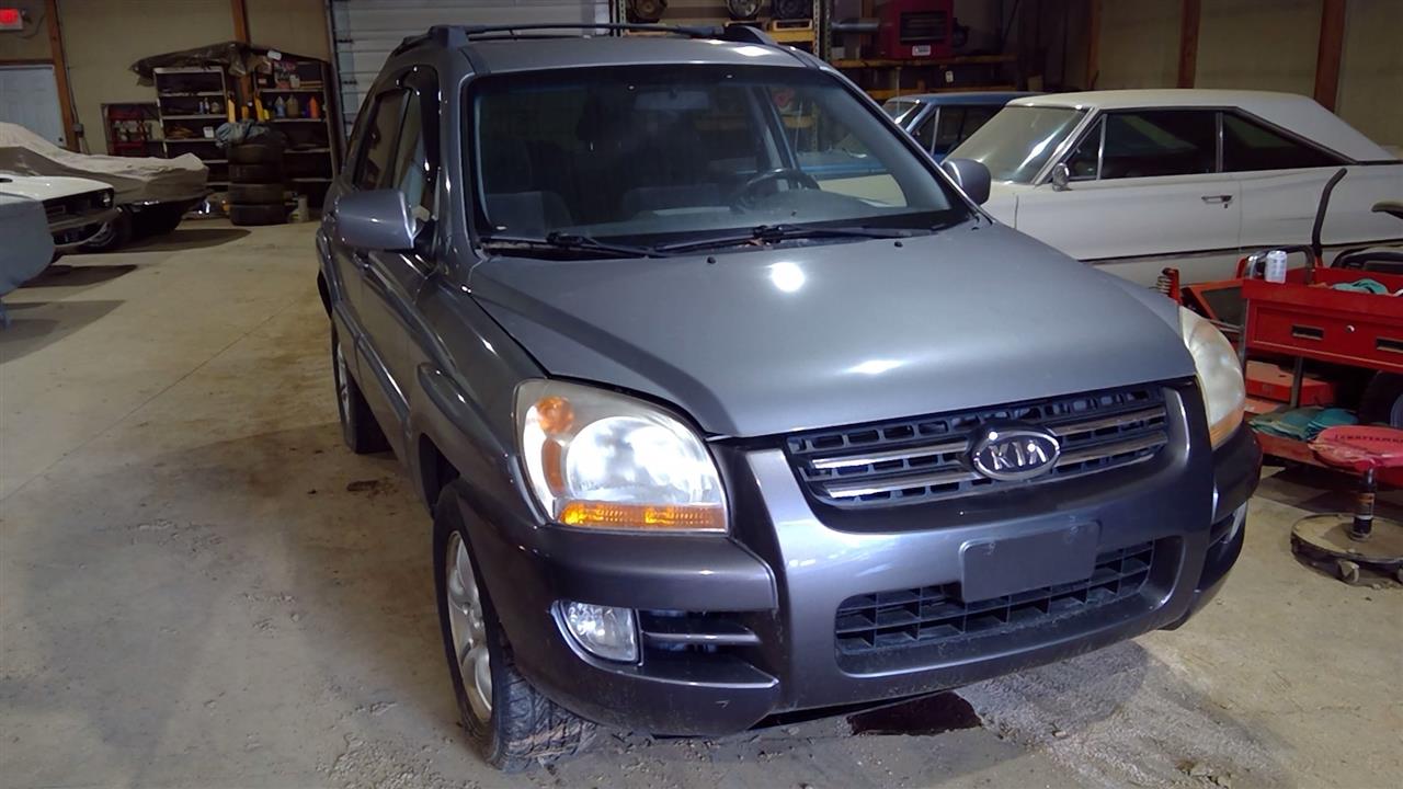 https://f005.backblazeb2.com/file/img-partshotlines-com/Inventory/MA385/Vehicle/10295_01.jpg
