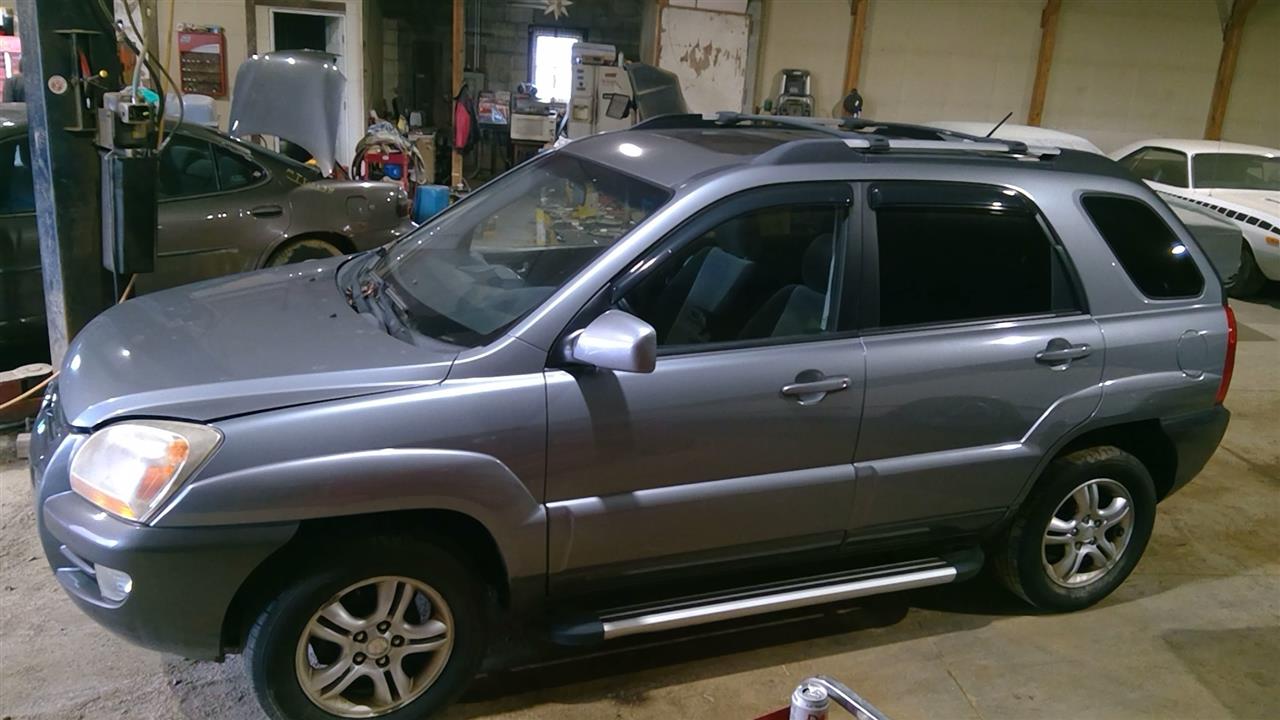 https://f005.backblazeb2.com/file/img-partshotlines-com/Inventory/MA385/Vehicle/10295_04.jpg