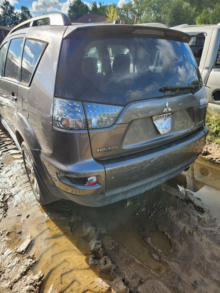 https://f005.backblazeb2.com/file/img-partshotlines-com/Inventory/MA385/Vehicle/10299_06.jpg