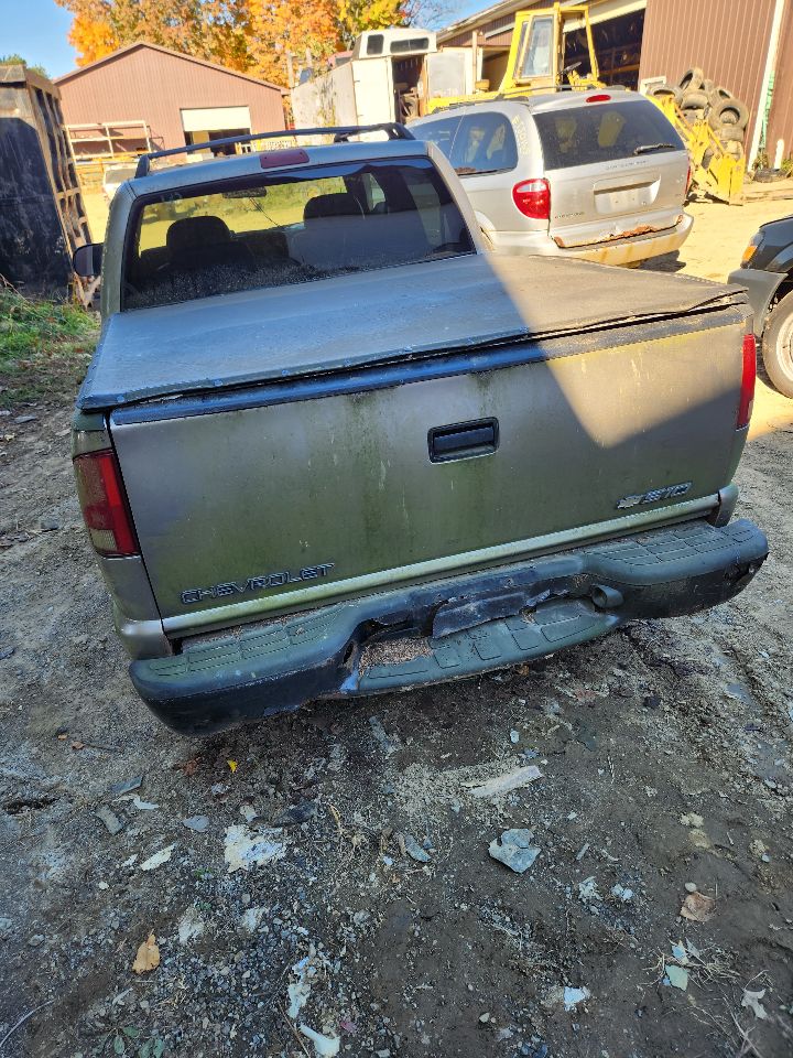 https://f005.backblazeb2.com/file/img-partshotlines-com/Inventory/MA385/Vehicle/10325_09.jpg