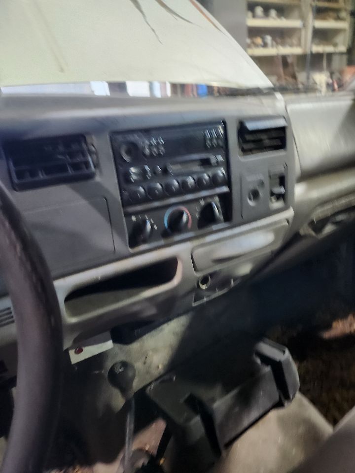 https://f005.backblazeb2.com/file/img-partshotlines-com/Inventory/MA385/Vehicle/10357_10.jpg