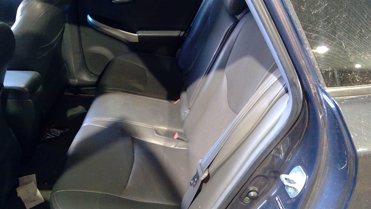 https://f005.backblazeb2.com/file/img-partshotlines-com/Inventory/MA385/Vehicle/10417_10.jpg