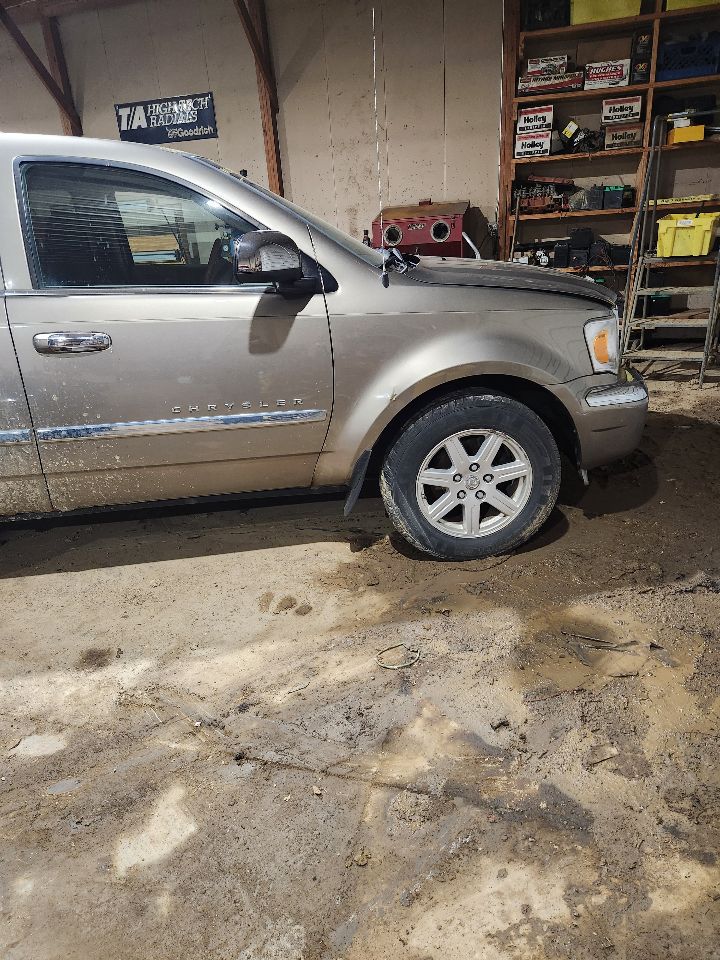 https://f005.backblazeb2.com/file/img-partshotlines-com/Inventory/MA385/Vehicle/10440_01.jpg