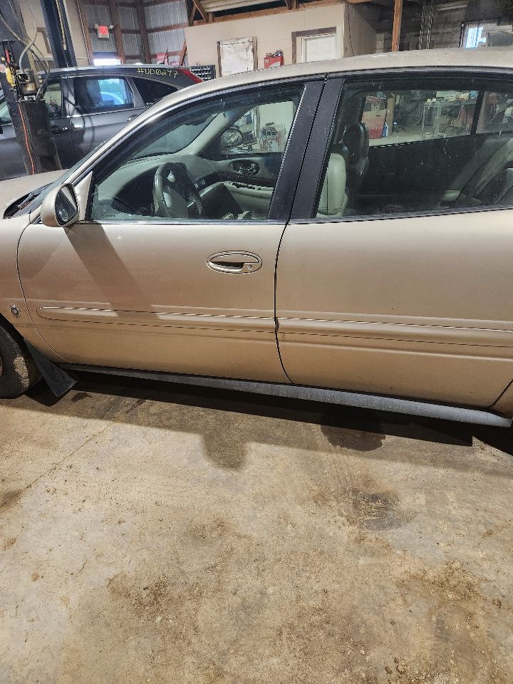 https://f005.backblazeb2.com/file/img-partshotlines-com/Inventory/MA385/Vehicle/10463_03.jpg