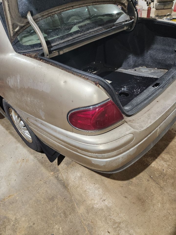 https://f005.backblazeb2.com/file/img-partshotlines-com/Inventory/MA385/Vehicle/10463_04.jpg