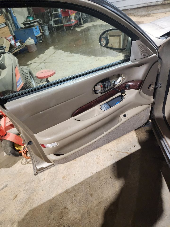 https://f005.backblazeb2.com/file/img-partshotlines-com/Inventory/MA385/Vehicle/10463_08.jpg