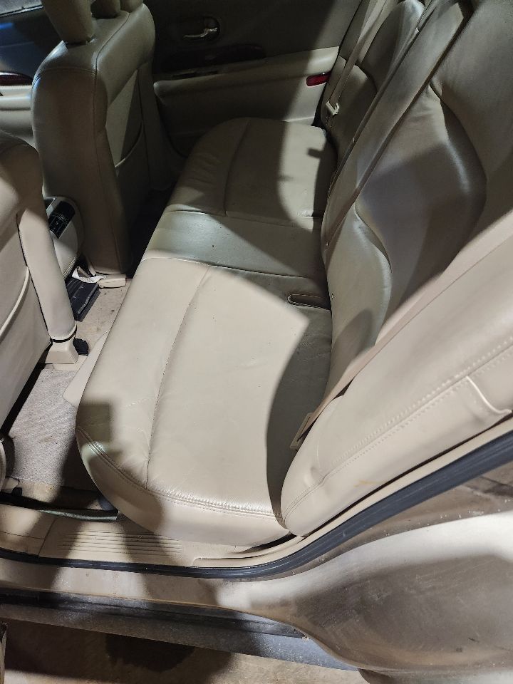 https://f005.backblazeb2.com/file/img-partshotlines-com/Inventory/MA385/Vehicle/10463_11.jpg