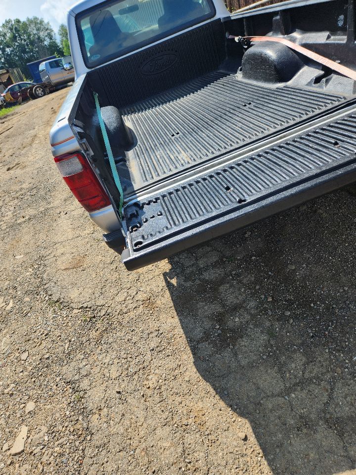 https://f005.backblazeb2.com/file/img-partshotlines-com/Inventory/MA385/Vehicle/10515_11.jpg