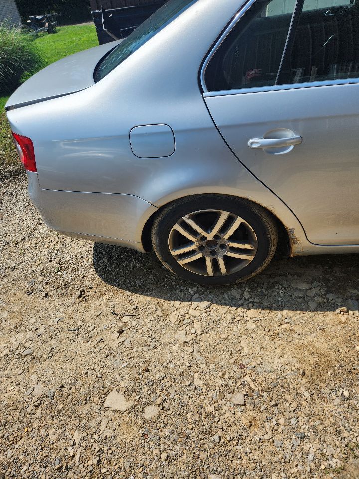 https://f005.backblazeb2.com/file/img-partshotlines-com/Inventory/MA385/Vehicle/10517_01.jpg